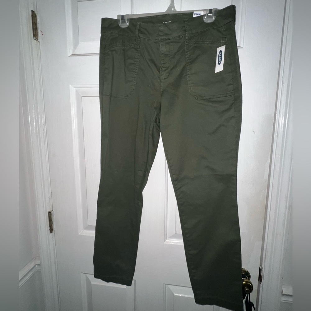 Olive Green Old Navy Pixie Cut Size 10 Pants